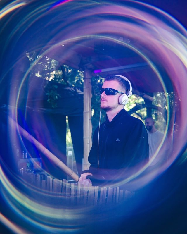 Here’s a few of my favourites from @intothewoodsfestival_uk, I took photos of some incredible artists who are at the top of their game. It was a fantastic day, the best year yet! 💥

1/3