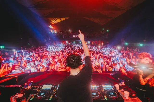 K Motionz, Motion Bristol 

@crowdcontrol360