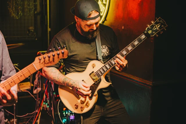I’ve been so busy over the last few months I haven’t had time to post any of my work on socials. I’ve managed to sort through the recent archives so hopefully will be semi-active posting all my work again here all things wedding, events & commercial! 📸

Starting off strong with @high_dive_apparel, these were from one of there first gigs they put on at @thejamfac, keep an eye out for my next few posts from the other gigs I’ve captured with them!