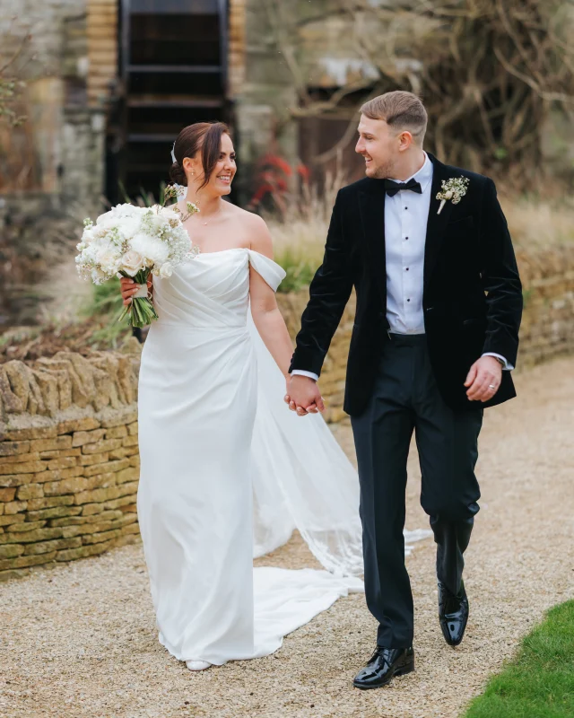 A big highlight of last year was capturing Dan & Georgia’s special day in the Cotswolds, it was such a fantastic day from start to finish - they know how to throw a good party! 🕺🏼🥂

Photo: @cameronmhillphotography
Video: @tzweddingfilms 
Venue: @frogmill_events 
Makeup: @anastassia.mua 
Hair: @gemmakelly.celfiehairmakeup 
Dress: @bridalcric 
Flowers: @minniegrace_flowers_events 
Singer: @amberlewismusic_ 
Band: @motownbanduk
